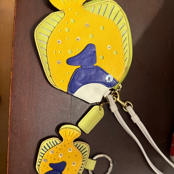 Coach Limited Edition Resort Collection Fishy Wristlet - Picture 4 of 4